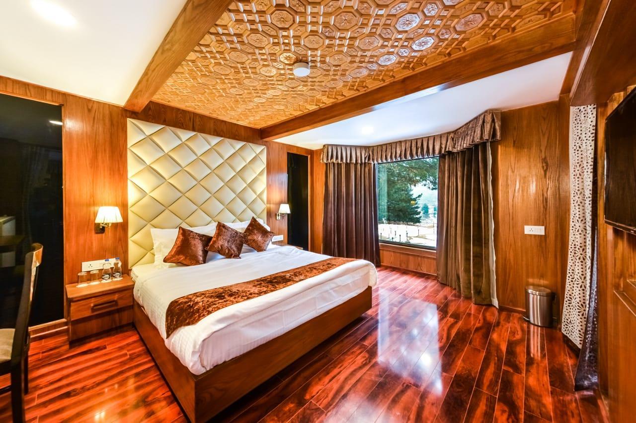 Hotel Royal Hillton Pahalgām Exterior foto