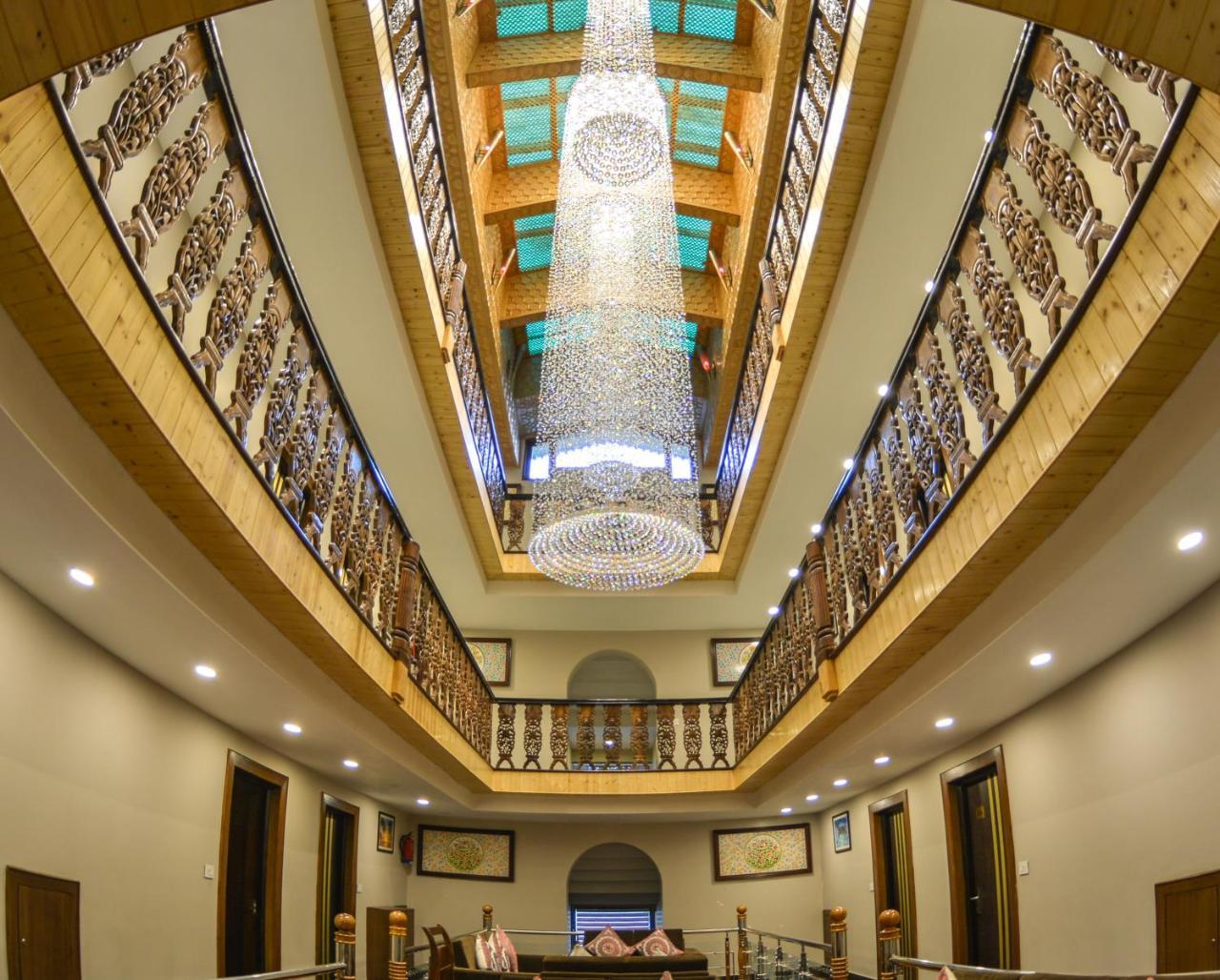 Hotel Royal Hillton Pahalgām Exterior foto