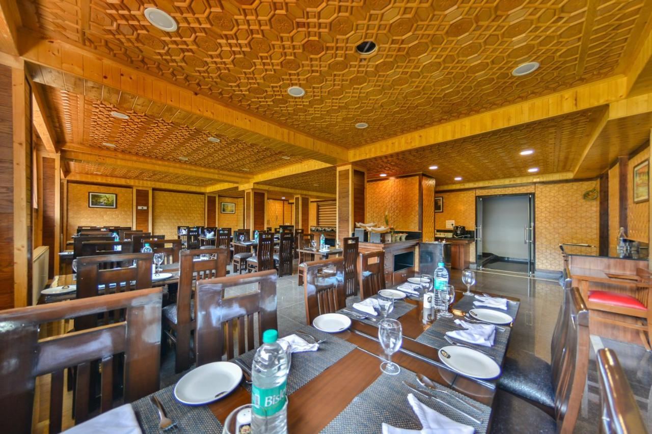 Hotel Royal Hillton Pahalgām Exterior foto
