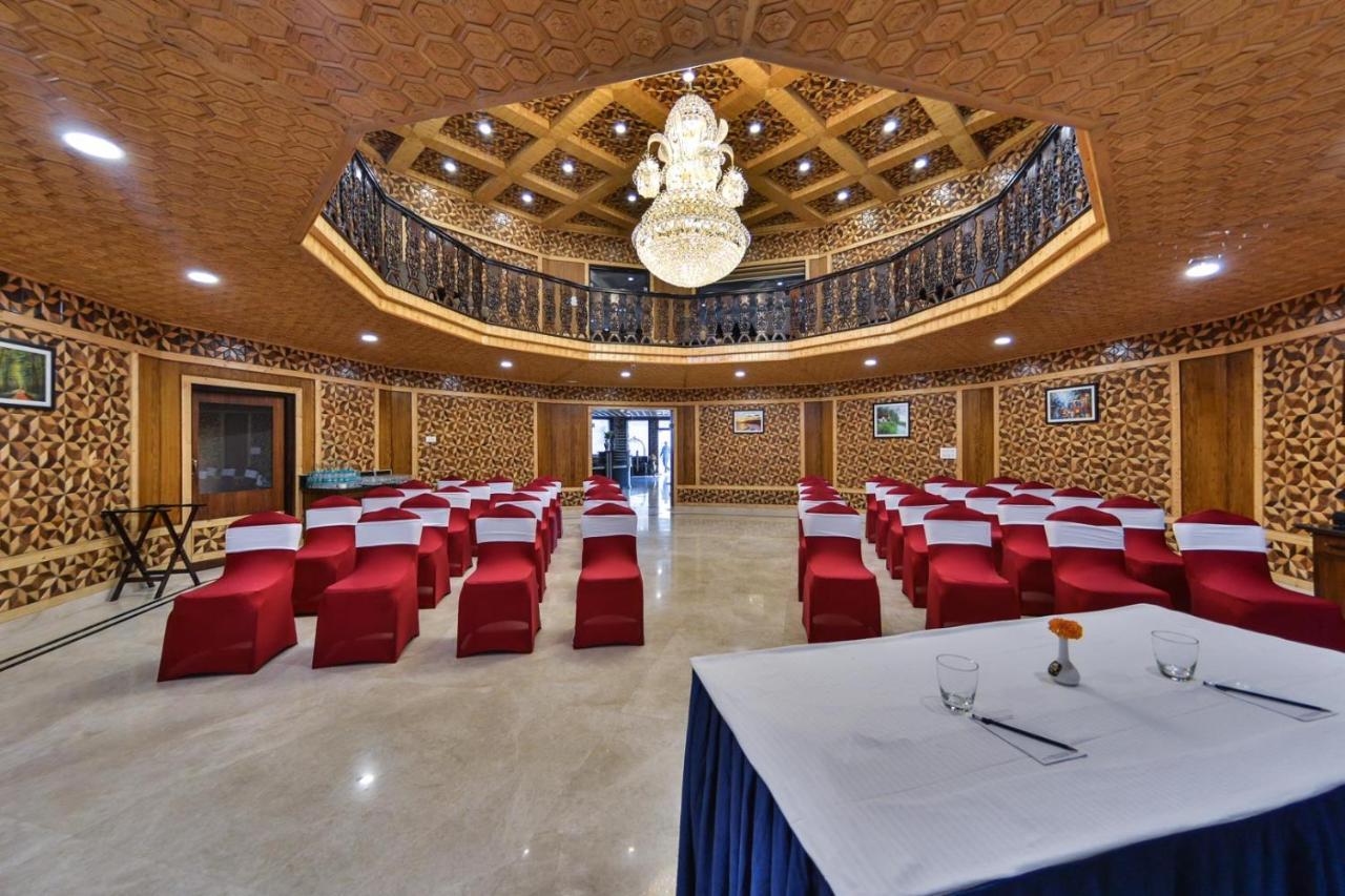 Hotel Royal Hillton Pahalgām Exterior foto